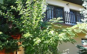 Roland Apartman