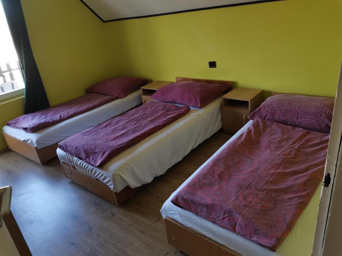 Ferienwohnung Roland Apartman Balatonlelle Exterior foto