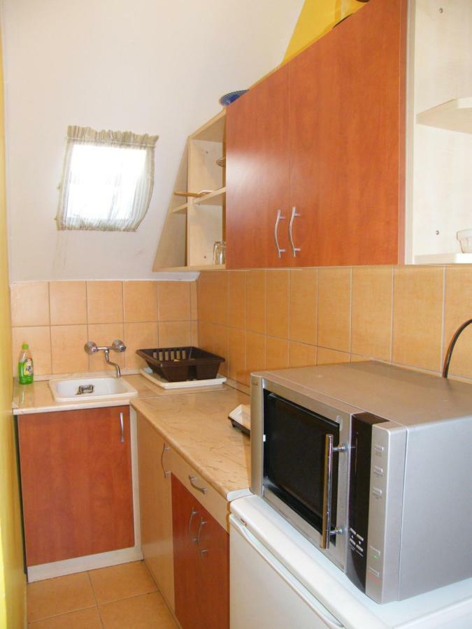 Ferienwohnung Roland Apartman Balatonlelle Exterior foto