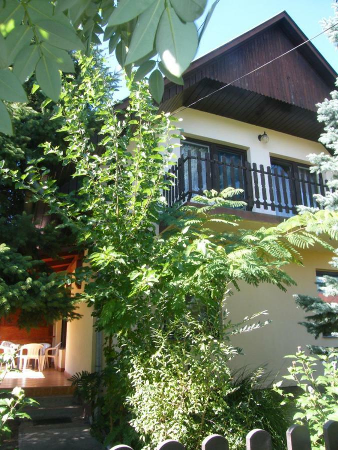 Ferienwohnung Roland Apartman Balatonlelle Exterior foto